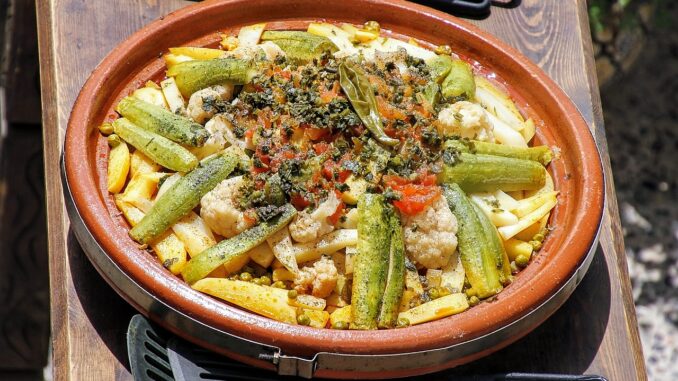 Descubre en ésta entrada los Platos típicos de MARRUECOS, ponte cómodo y disfruta de la gastronomía marroquí y árabe. Cuscus, el tajin, pastilla, harira, kefta, el zaalouk, el meshwi, dulces marroquis