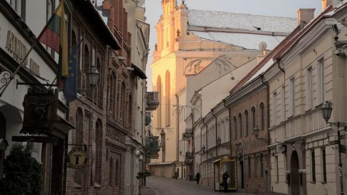 ¿Qué ver y hacer en Vilnius? Guía completa. Pilius 678x381