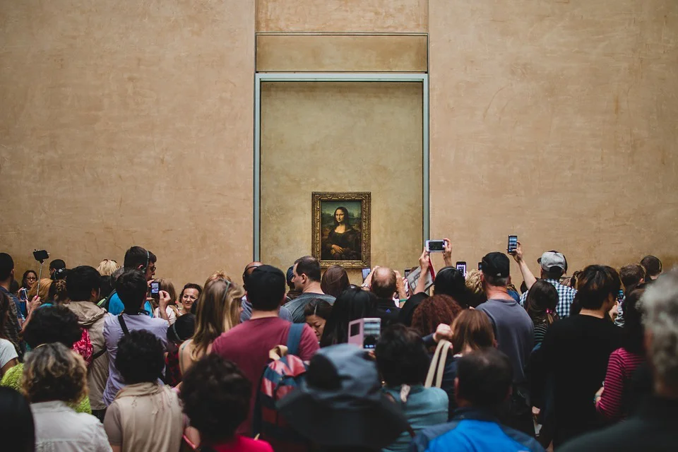 Curiosidades Mona Lisa: Misterios y Datos Fascinantes Primer plano de la sonrisa de la Mona Lisa