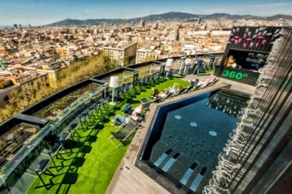 🇪🇦 Los mejores Rooftop Barcelona 🍹 16224504064329 03 1024x682