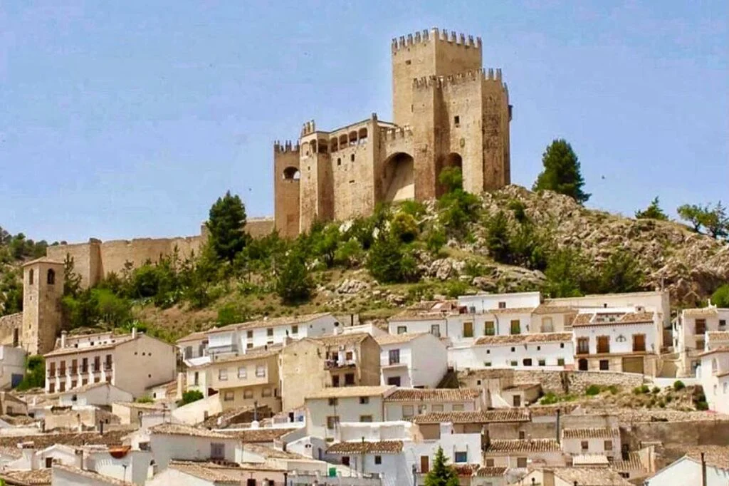 Los 10 pueblos más bonitos de Almería: descubre su encanto Los pueblos mas bonitos de Almeria. Pueblos con encanto y que ver en Almería.