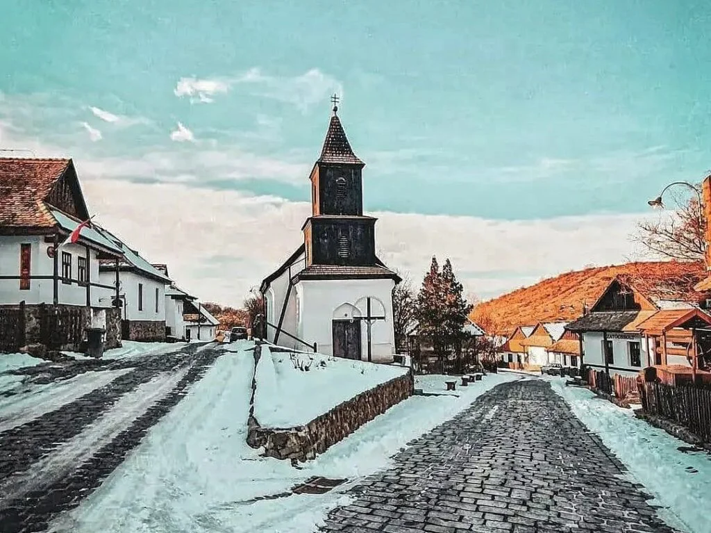 Los 10 lugares más bonitos de Hungría que no te puedes perder 329739468 569455661537437 6581382274823857453 N.webp 01 1024x767