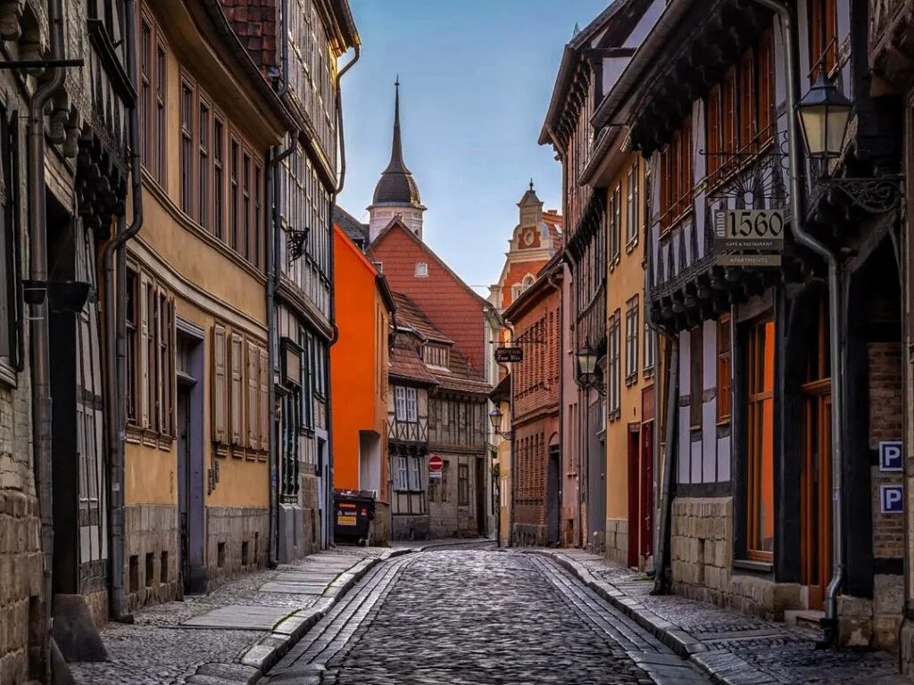 10 pueblos increíbles que ver cerca de Berlín Calles medievales Quedlinburg excursión Berlín