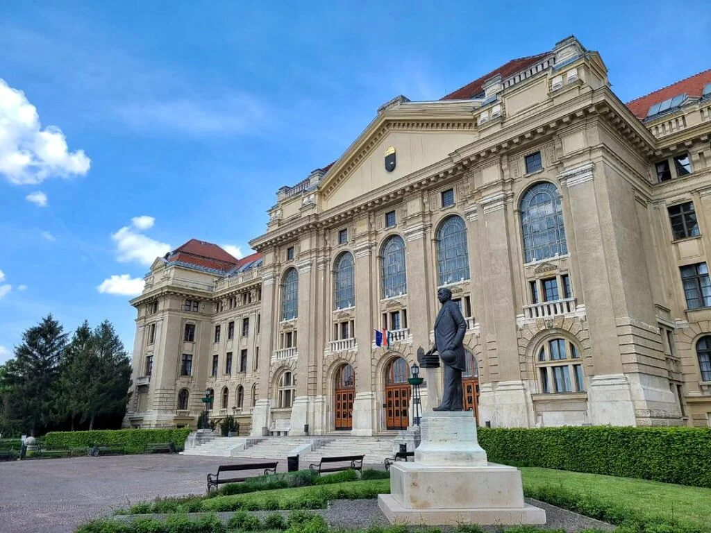 Los 10 lugares más bonitos de Hungría que no te puedes perder 345291315 775030860947758 1572627913454457767 N.heic 01 1024x768