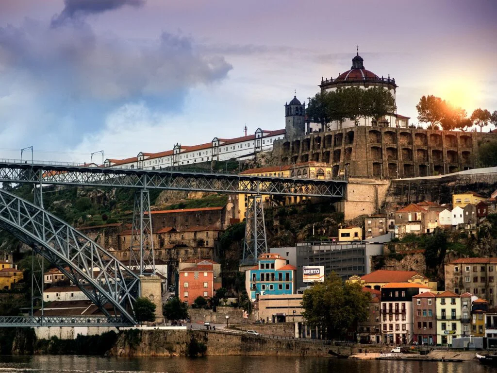 Free tour en Oporto: descubre la ciudad con un guía en español Puente Luis Oporto 1024x768