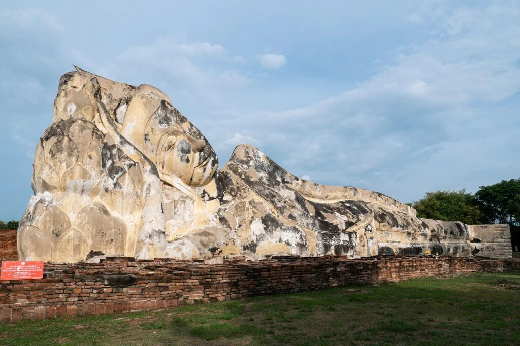 Reclining Buddha 6549794 1280 1024x682