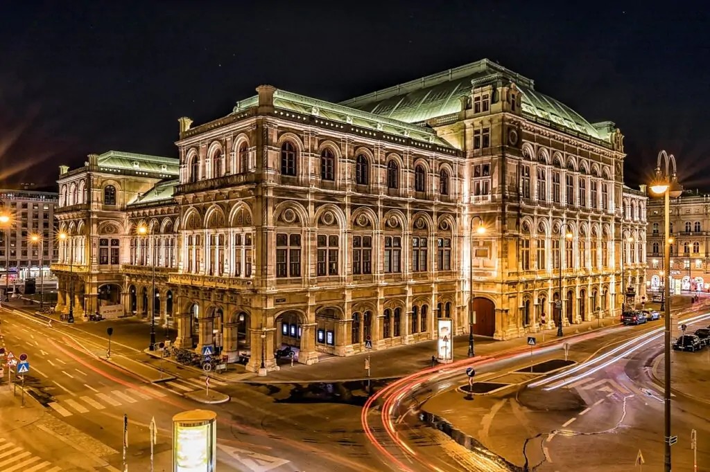 Vienna State Opera 4403839 1280 01 1024x682