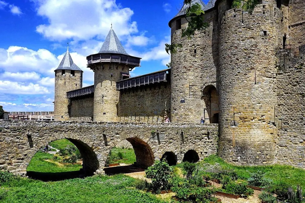Vista aérea de la ciudadela amurallada de Carcassonne