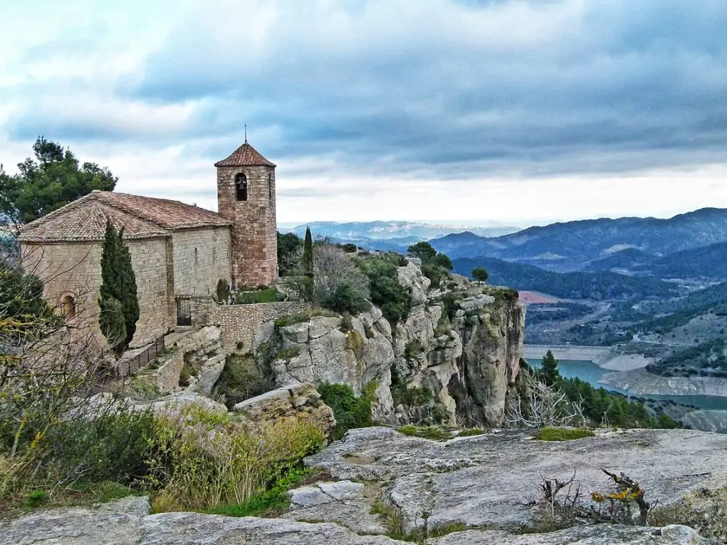 Romanesque 3131740 1280 01 1024x768